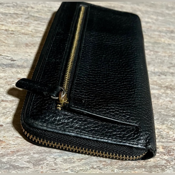 Victoria’s Secret black pebble grain leather with cheetah print inside - Picture 10 of 16